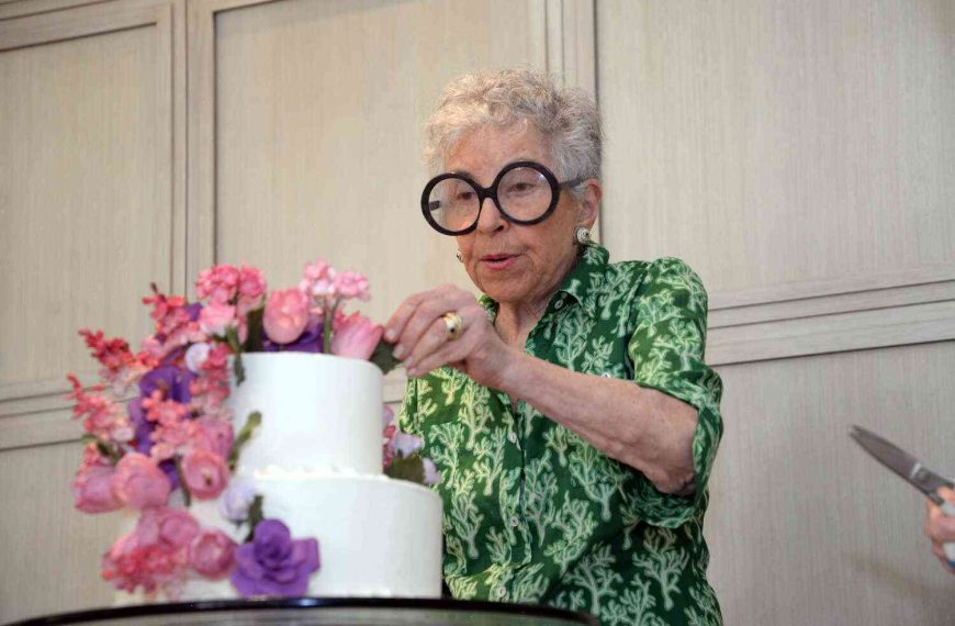The creator of Sylvia’s cakes has died at 91
