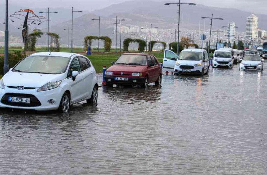 Turkish weather kills six and injures 50