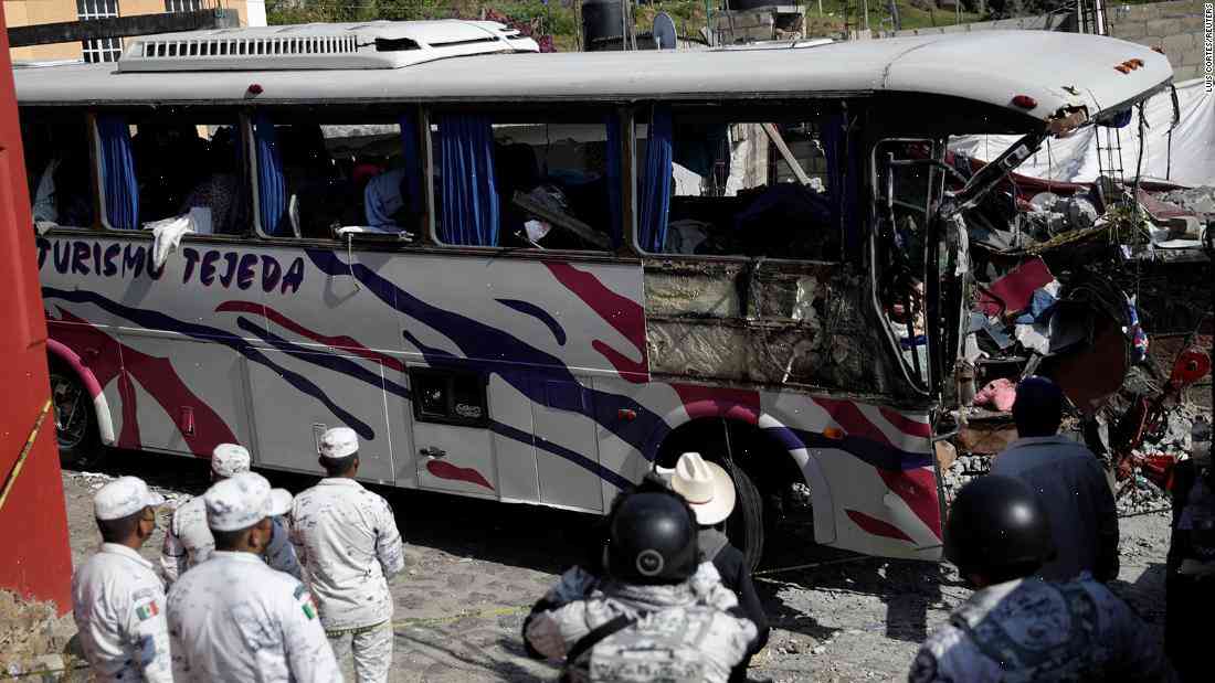 No further injuries after second deadly Mexico bus crash
