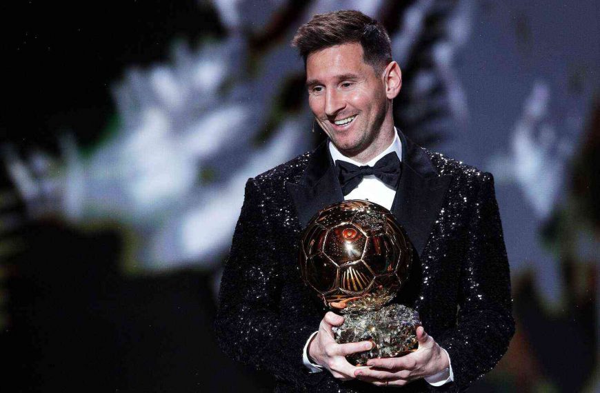 Lionel Messi: Ballon d’Or 2017 winner receives seventh trophy