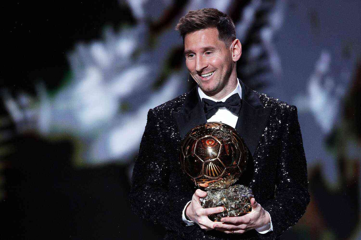 Lionel Messi: Ballon d'Or 2017 winner receives seventh trophy
